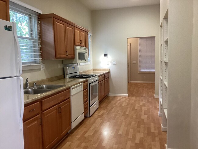 Photo - 321-323 U Street Unit 323 U Street