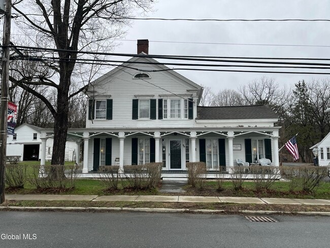 Building Photo - 20 Elm St Unit Apartment