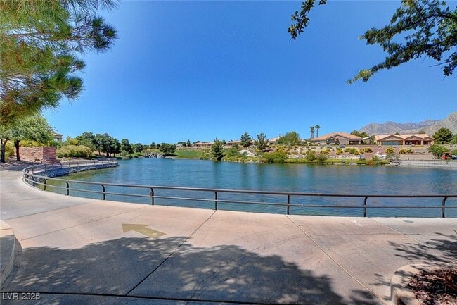 Photo - 2318 Spring Water Dr