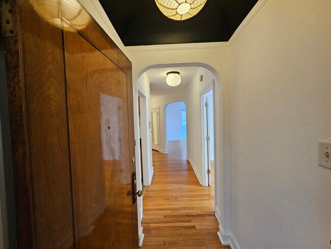 Photo - 5503 N Campbell Ave Unidad 1