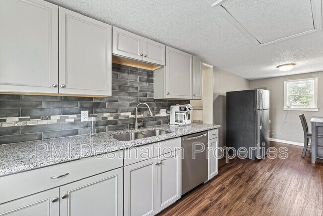 Photo - 343 Cambridge St Unit Top