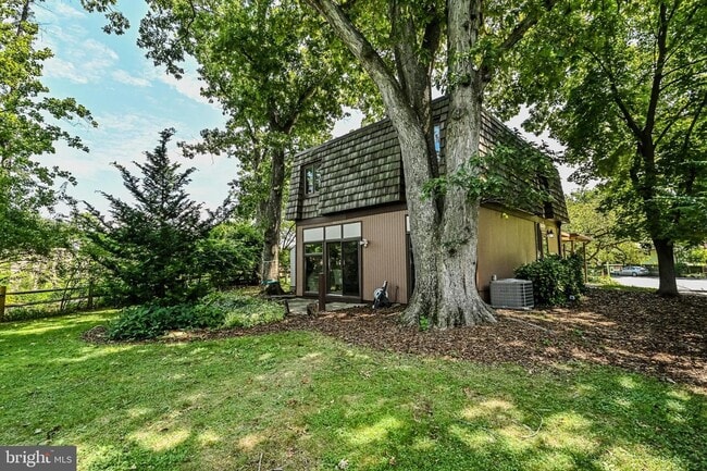 Photo - 5621 9th Rd N