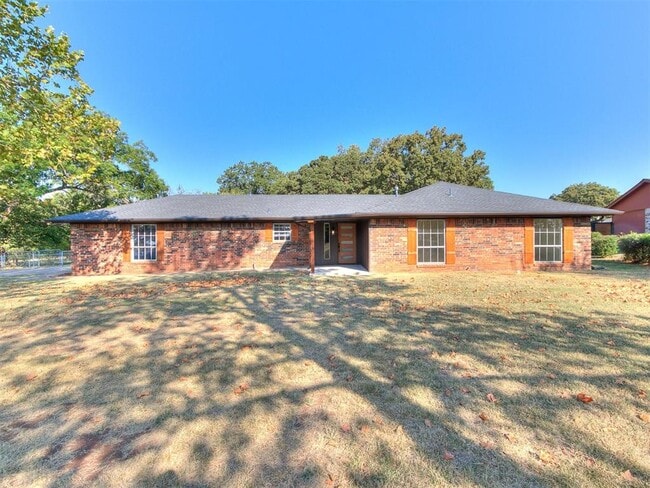 Photo - 103 Clador Dr House