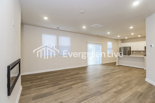 Photo - 2433 Appalachian Trl Dr