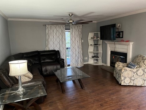 Photo - 1100 Woodlawn Ave