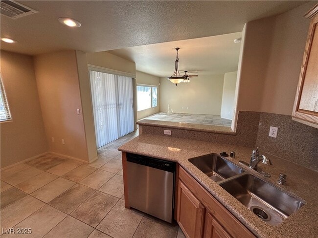 Building Photo - 11855 Portina Dr Unit 1013 Rental
