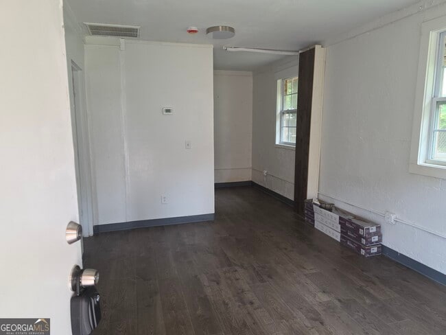 Photo - 1148 Booker Ave SW