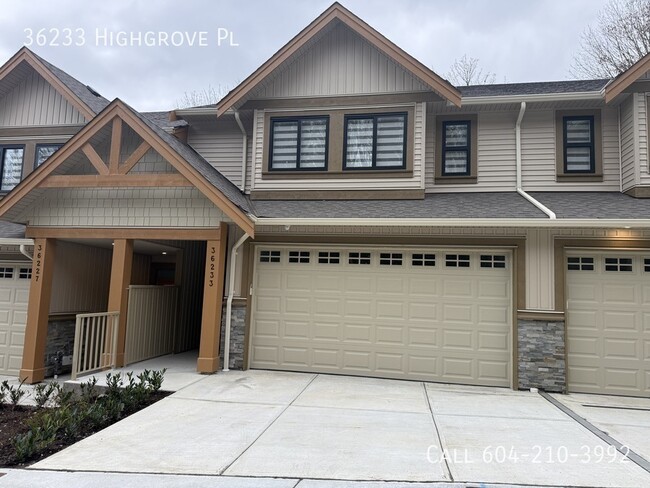 Building Photo - Brand New Large Rowhomes Near Ledgeview