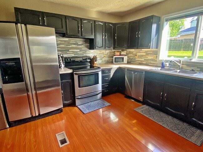 Photo - 9001 Shaun Landing Cir Unit B