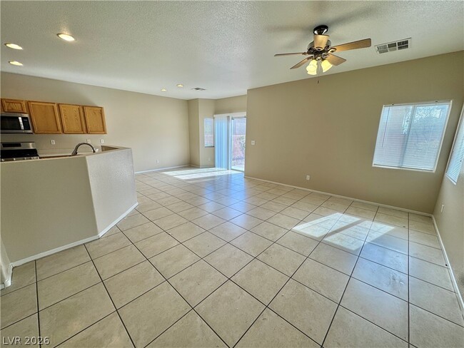 Photo - 3805 Hollycroft Dr