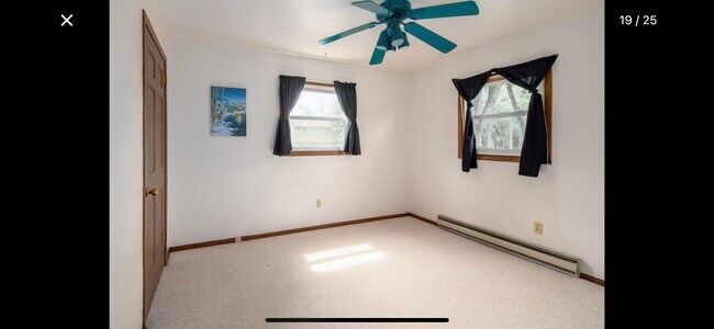 703/705 W Gruenwald Ave