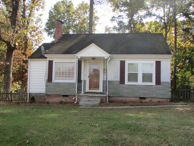 Building Photo - Cute 2 Bedroom Home available in Stanley!!