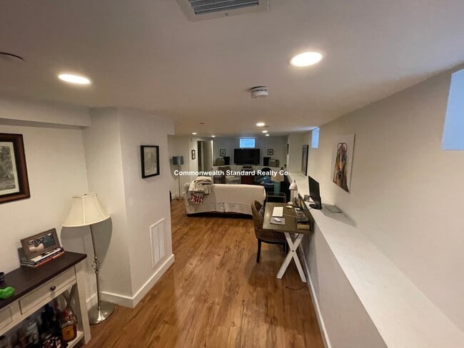 Photo - 19 Marney St Unit 1