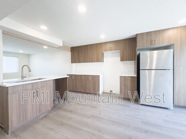 Photo - 945 S Main St Condo Unit 4