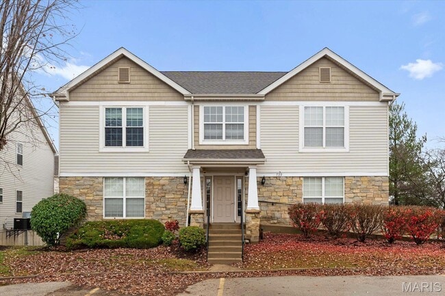 Photo - 729 Tower Grove Dr