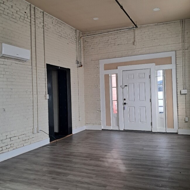 Photo - 632 Roanoke Ave Unit 104