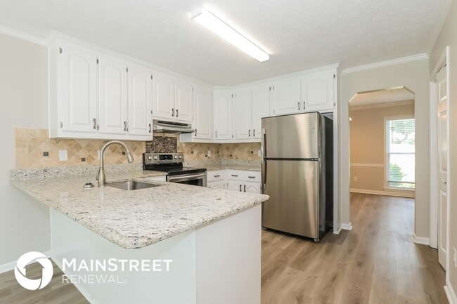 Photo - 2788 Southpark Blvd SW