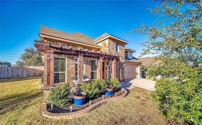 Photo - 3701 Castleton Dr