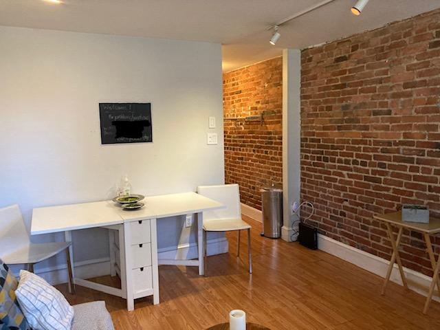 Photo - 1909 17th St NW