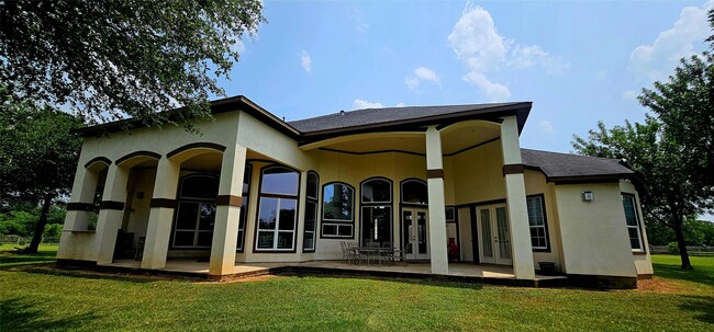 Photo - 943 High Meadow Ranch Dr