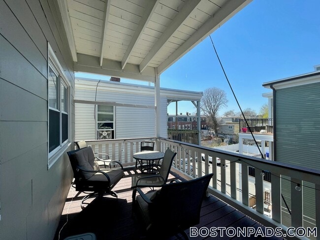 Photo - 143 L St Unidad 3