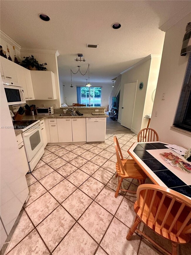 Photo - 2122 Pasa Verde Ln