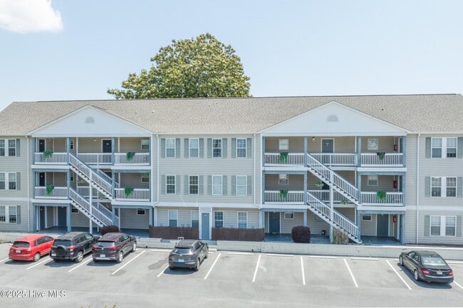 Building Photo - 211 Red Cross St Unit 1f Rental