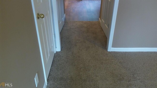 Photo - 1652 Hallmark Hills Dr