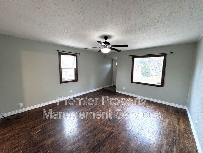 Photo - 427 Miles Ave