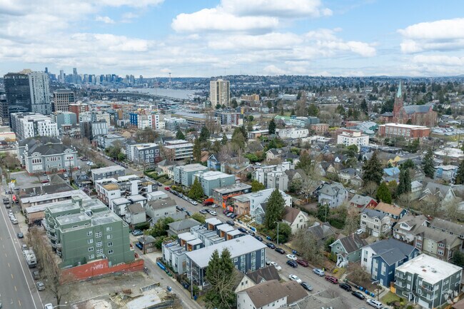 Photo - Glendale Apartments