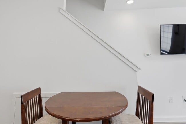 Photo - 1113 Lemon St Unit Townhouse
