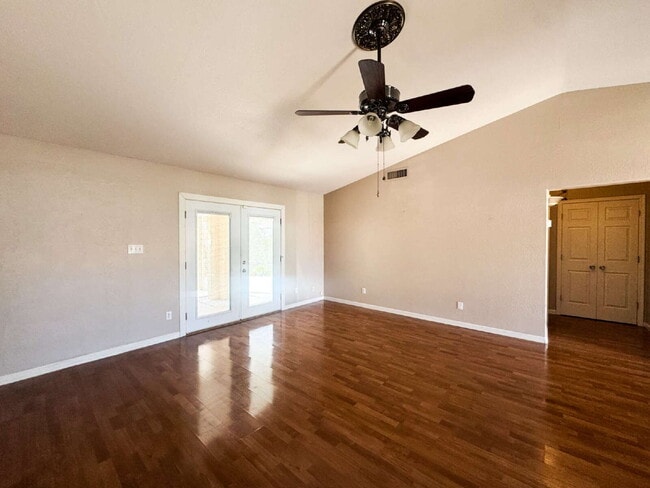 Photo - "Mesa Del Sol 3-Bed, 2-Bath Solar-Powered ...