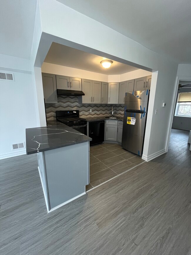 Photo - 24 Stanhope St