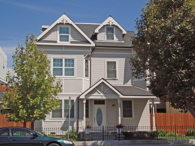 Building Photo - 810 S. 2nd Street
