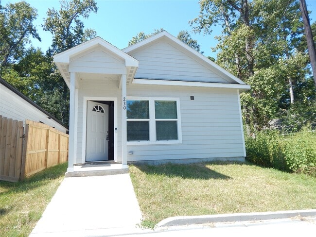 Building Photo - 230 Northlawn St