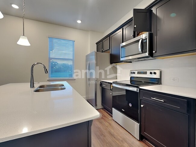 Photo - 27430 St Andrews Ave