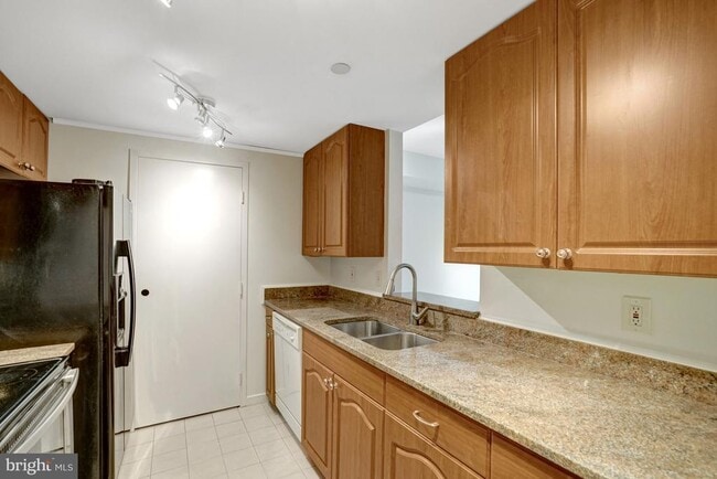 Photo - 1530 Key Blvd Unit 307