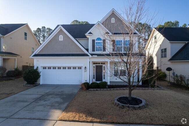 Building Photo - Stunning 5BR House in Holly Springs
