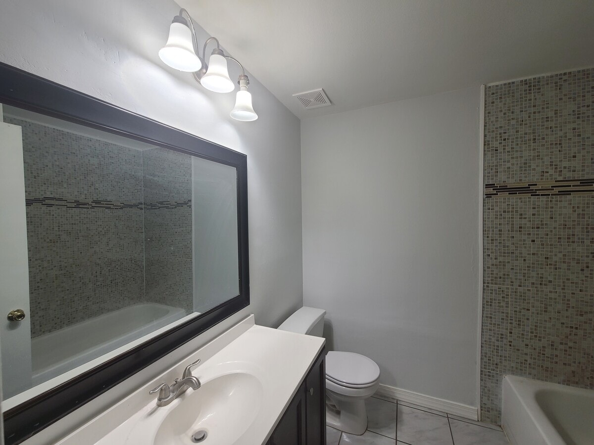 Photo - 9511 Pembridge Ct