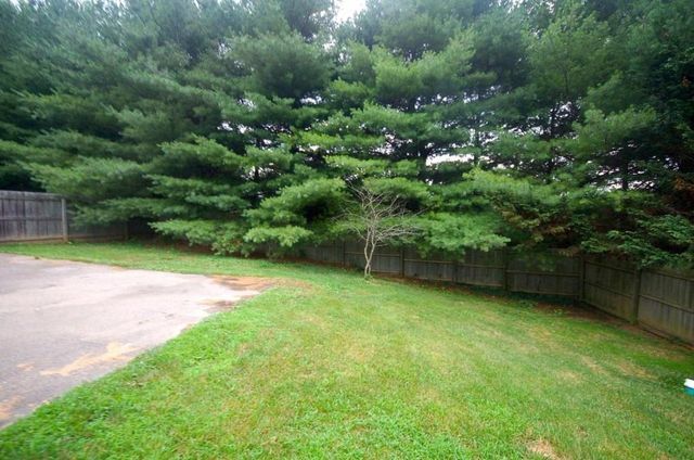 Photo - 1692 Oriole Dr