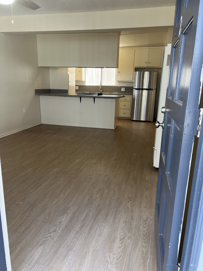 Photo - 520 Hermosa Ave