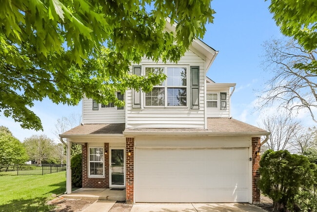 Building Photo - 4768 Beach Club Dr