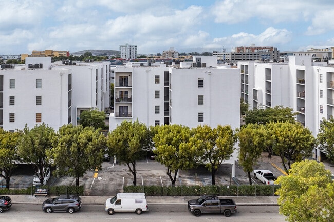 Additional Building View - Casa Bella