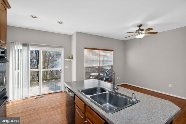 Photo - 207 Chesterbrook Ct