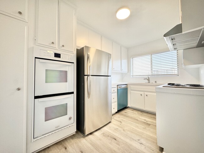 Photo - 1420 S Bedford St Unidad 305A Rental