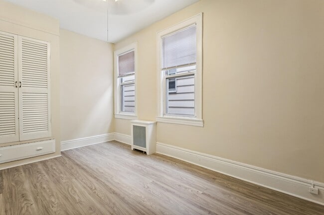 Photo - 101 W 6th St Apartamento Unidad 1