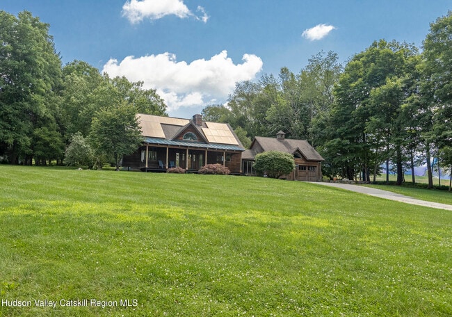Building Photo - 250 Indian Lake Rd
