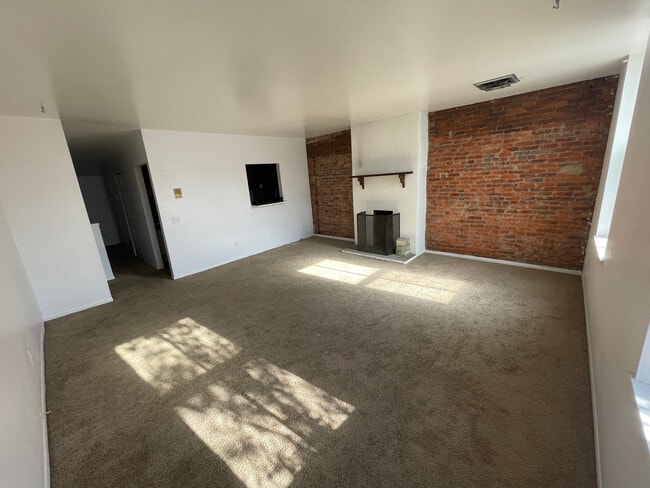 Photo - 1629 South St