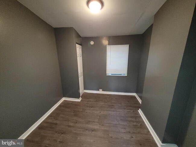 Photo - 505 Archer St