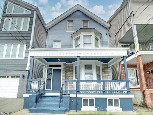 Photo - 178 Littleton Ave Casa